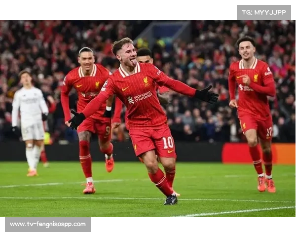杰拉德力挽狂澜头球破门助利物浦逆转AC米兰缔造欧冠传奇 杰拉德力挽狂澜头球破门助利物浦逆转AC米兰缔造欧冠传奇