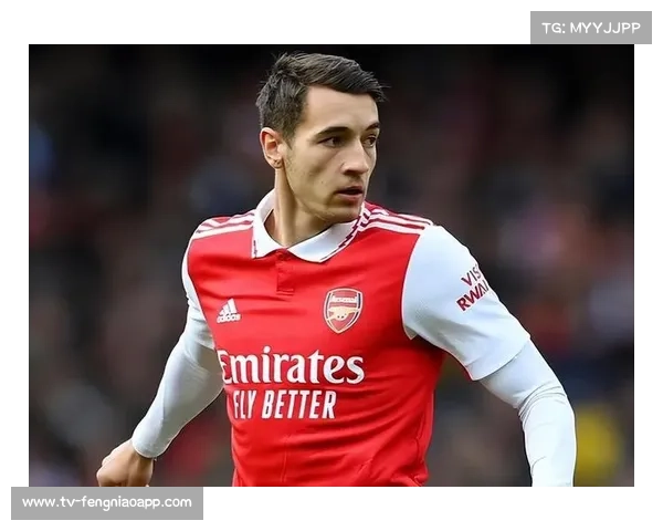 枪手快速突破伯恩利防线 展现争冠实力 枪手快速突破伯恩利防线 展现争冠实力